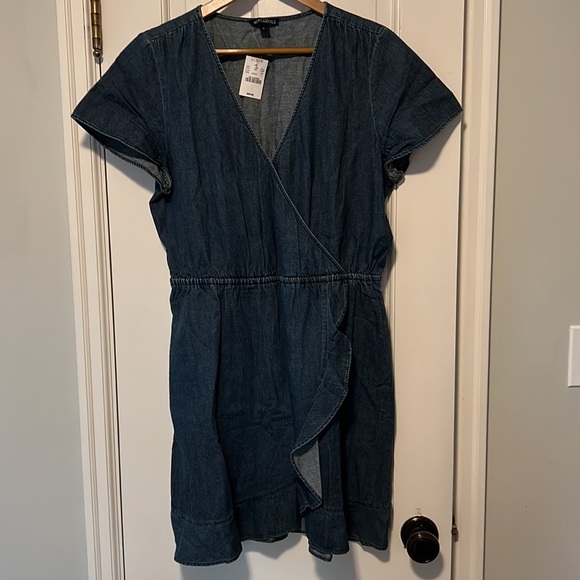 NWT J.Crew Factory Chambray Ruffle Faux-Wrap Dress - Picture 2 of 6